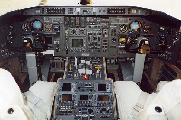 Challenger 600 Flight Deck